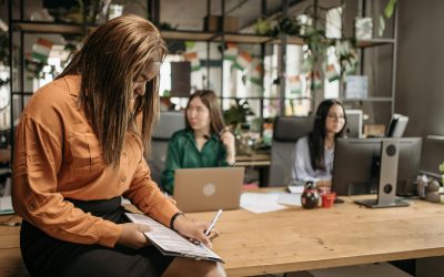 How AI Is Redefining Knowledge Work in Associations (Not Replacing It)